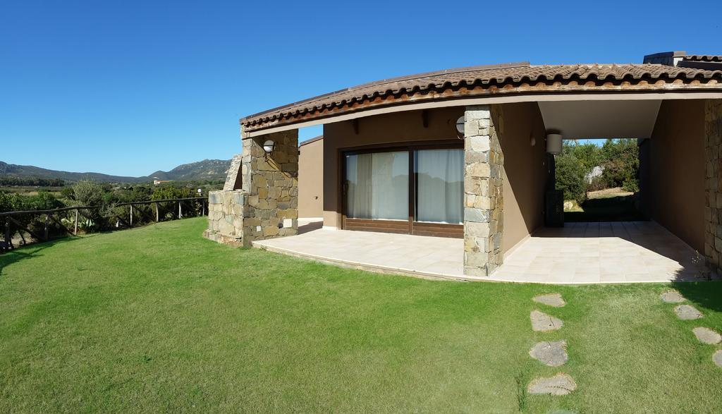Casa Bithia Villa Chia Bagian luar foto